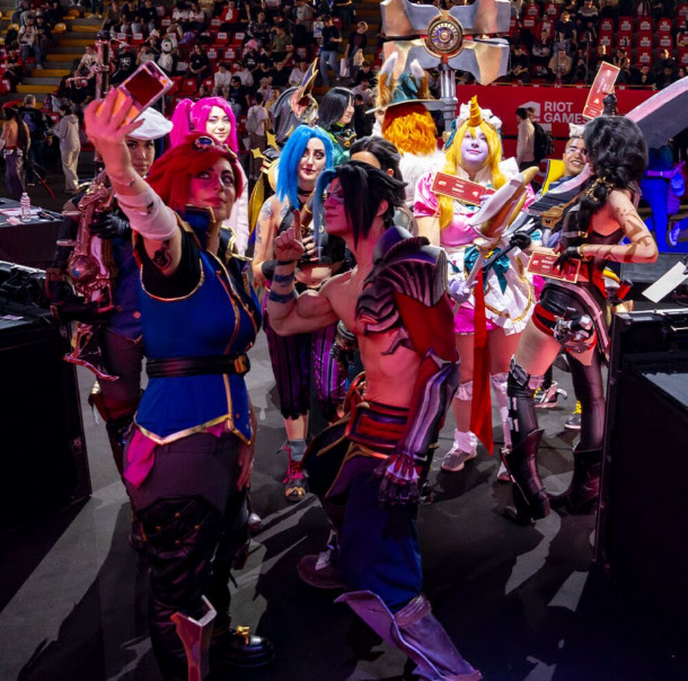 Lucca x Riot Games cosplay Lucca x Riot Games cosplay